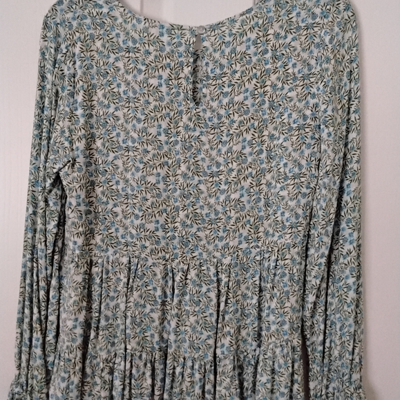 Ladies Ruffled Blouse - Picture 5 of 11